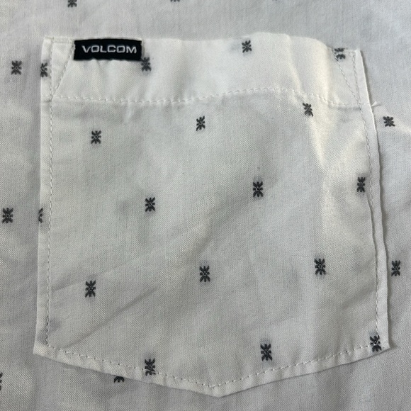 Volcom White Casual Button Down Shirt - Picture 2 of 5